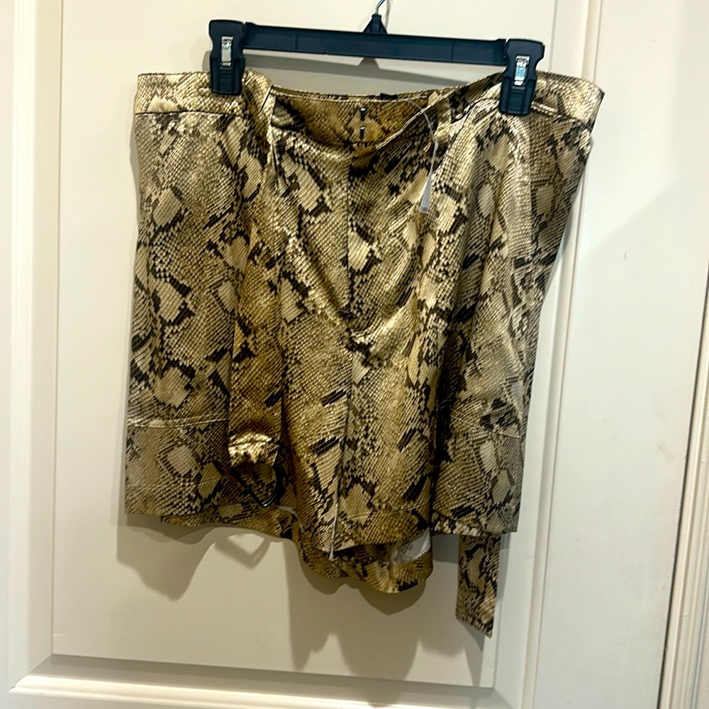 Banana Republic Silk Shorts NWT